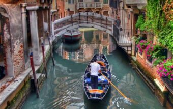 Giro in gondola a Venezia: cos’è e quanto costa