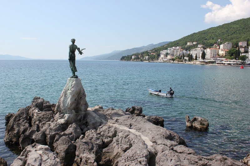 Opatija ragazza gabbiano