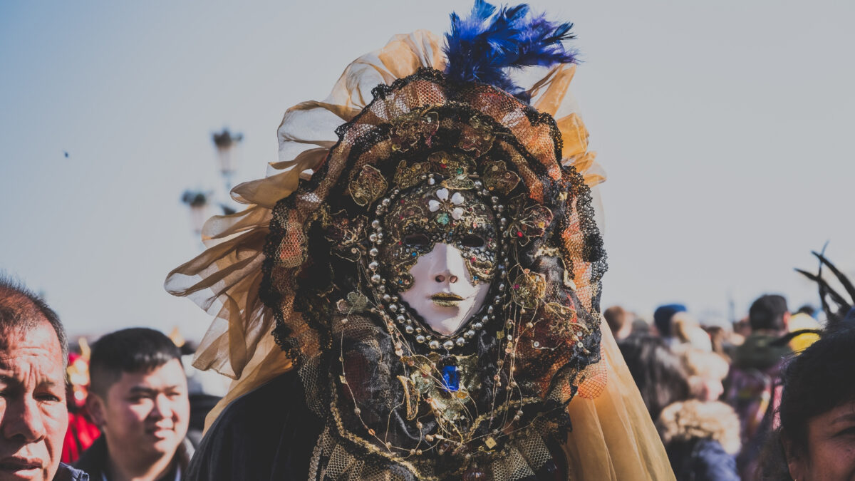 Exploring the Carnival of Venice: a timeless fusion of tradition and spectacle