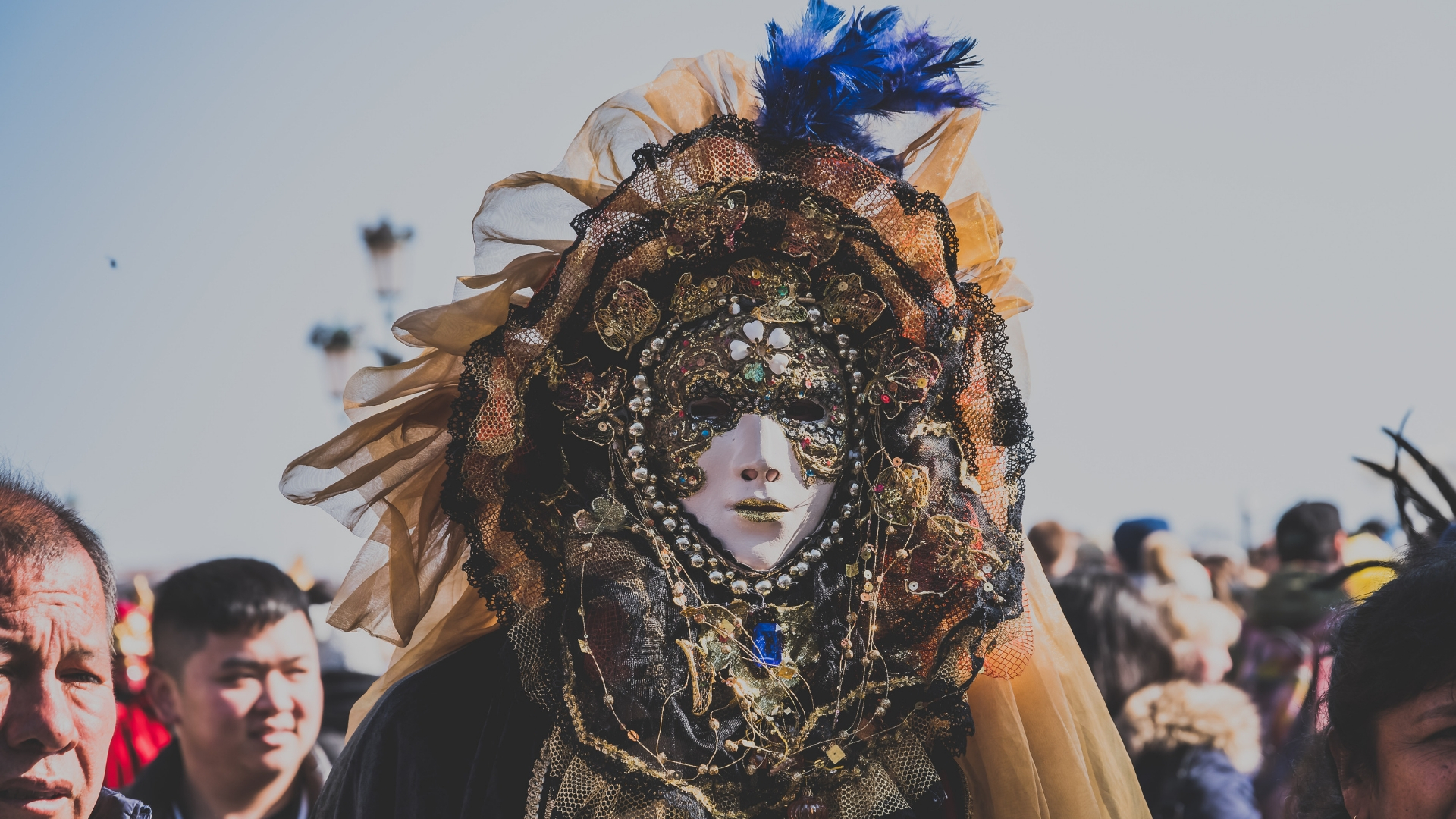 The Venice Carnival Between Tradition and Modernity